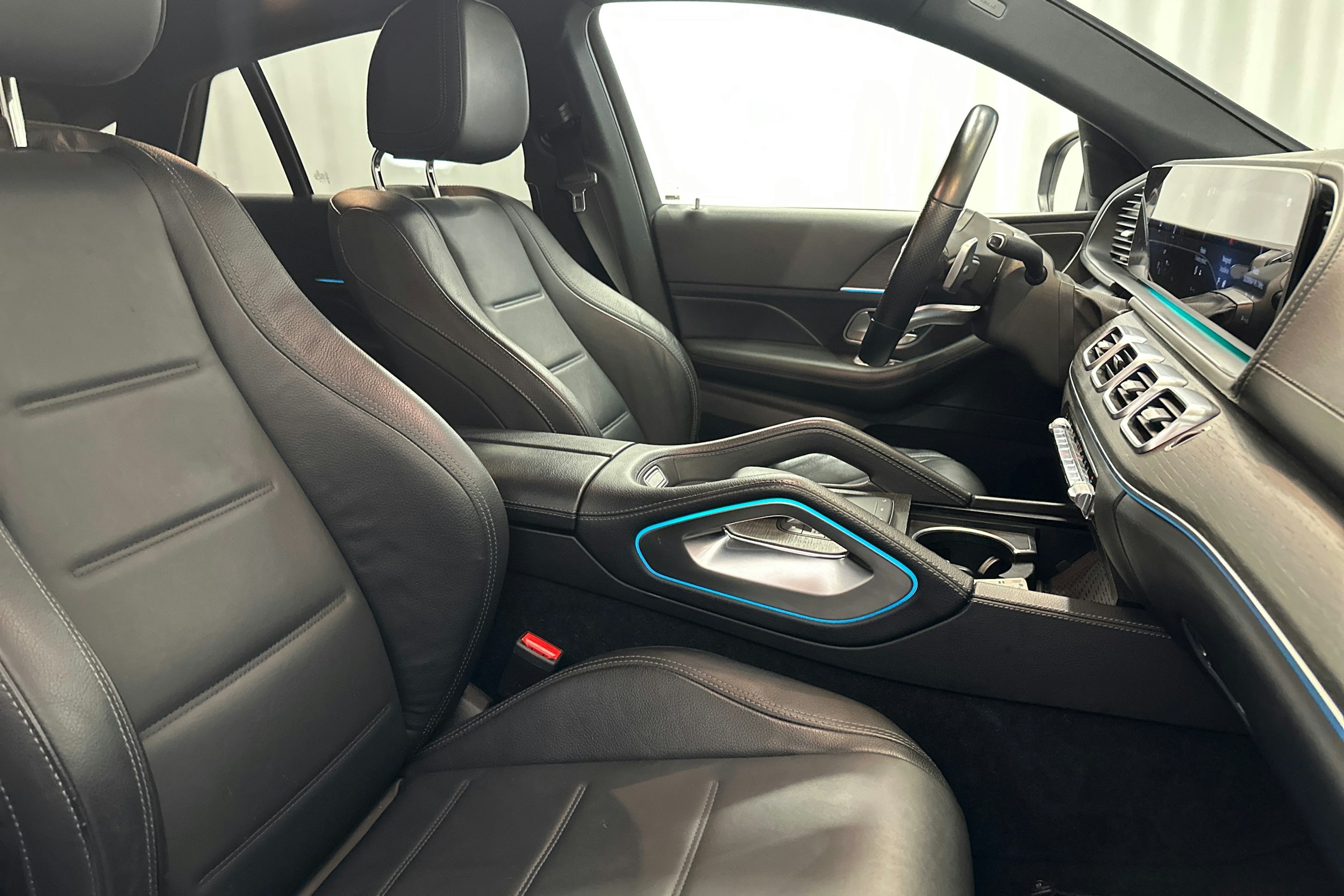 met. vihreä Mercedes-Benz GLE 2021 kuva 15.