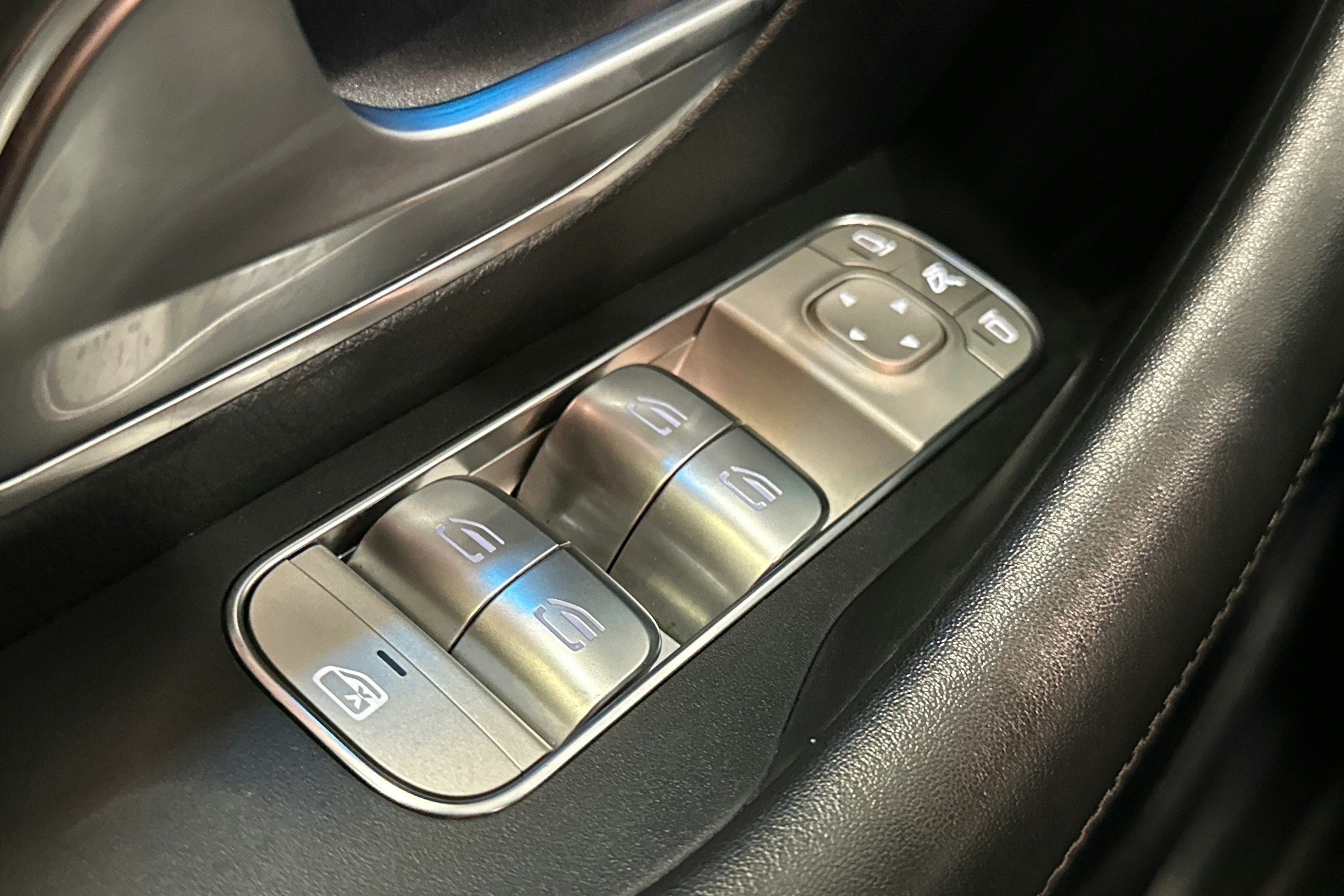 met. vihreä Mercedes-Benz GLE 2021 kuva 17.