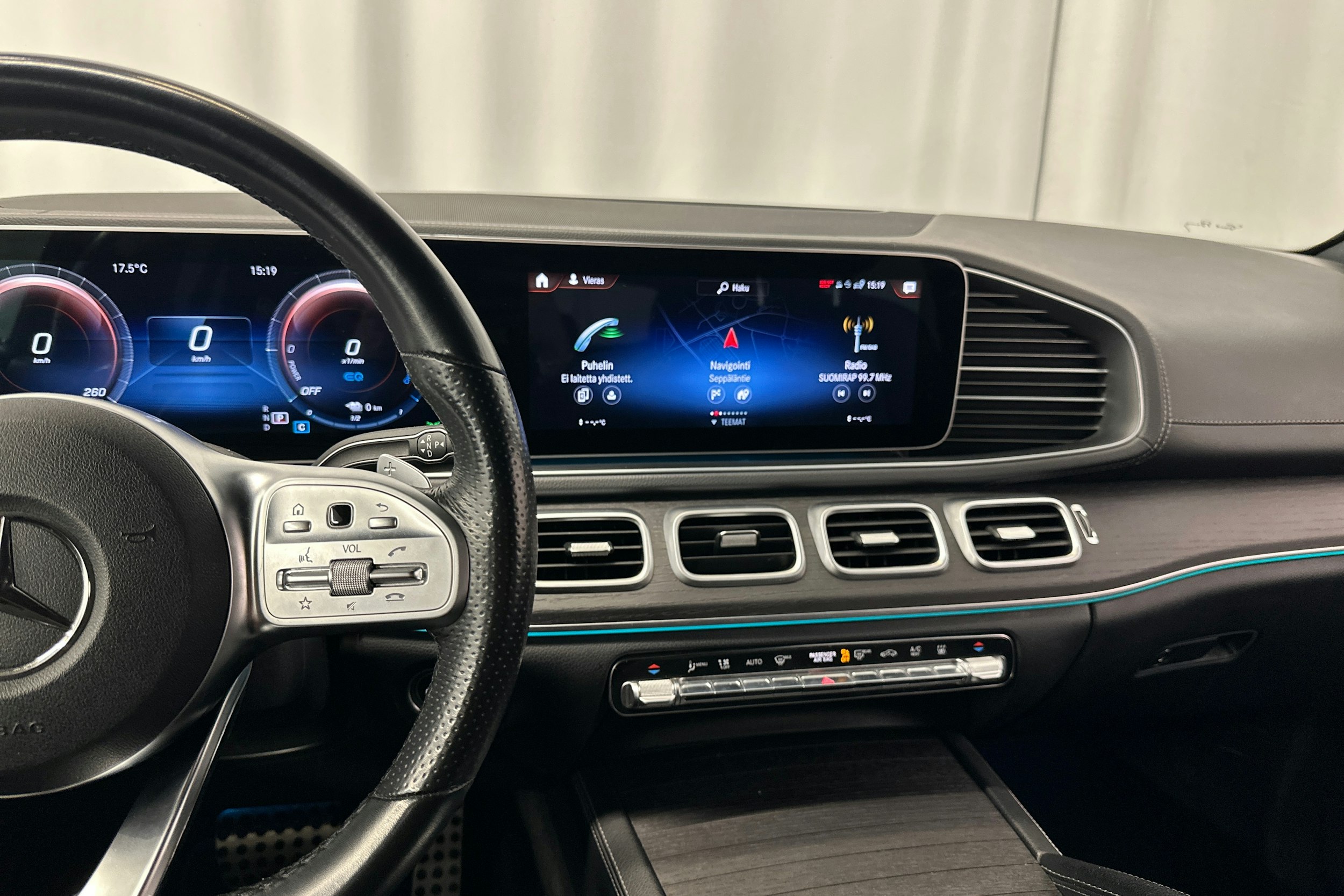 met. vihreä Mercedes-Benz GLE 2021 kuva 20.