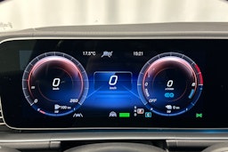 met. vihreä Mercedes-Benz GLE 2021 kuva 22.