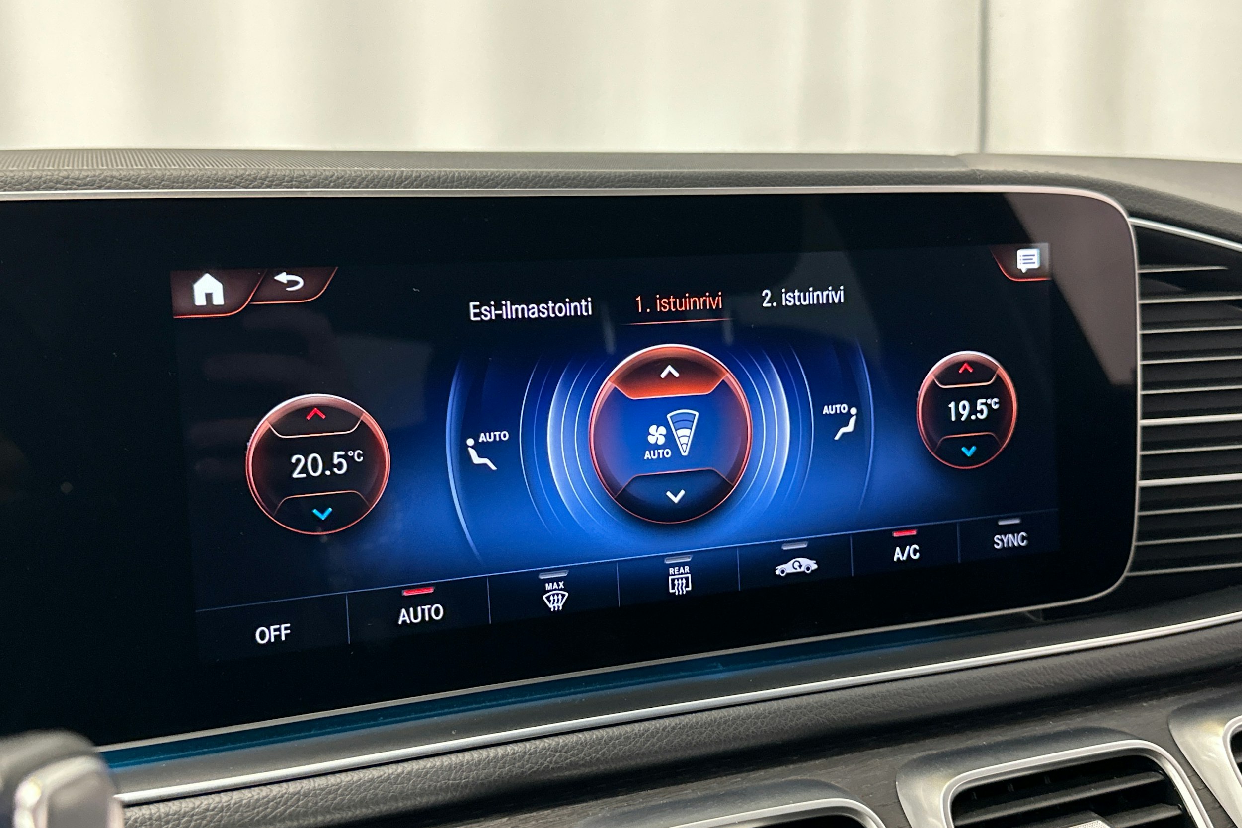 met. vihreä Mercedes-Benz GLE 2021 kuva 25.