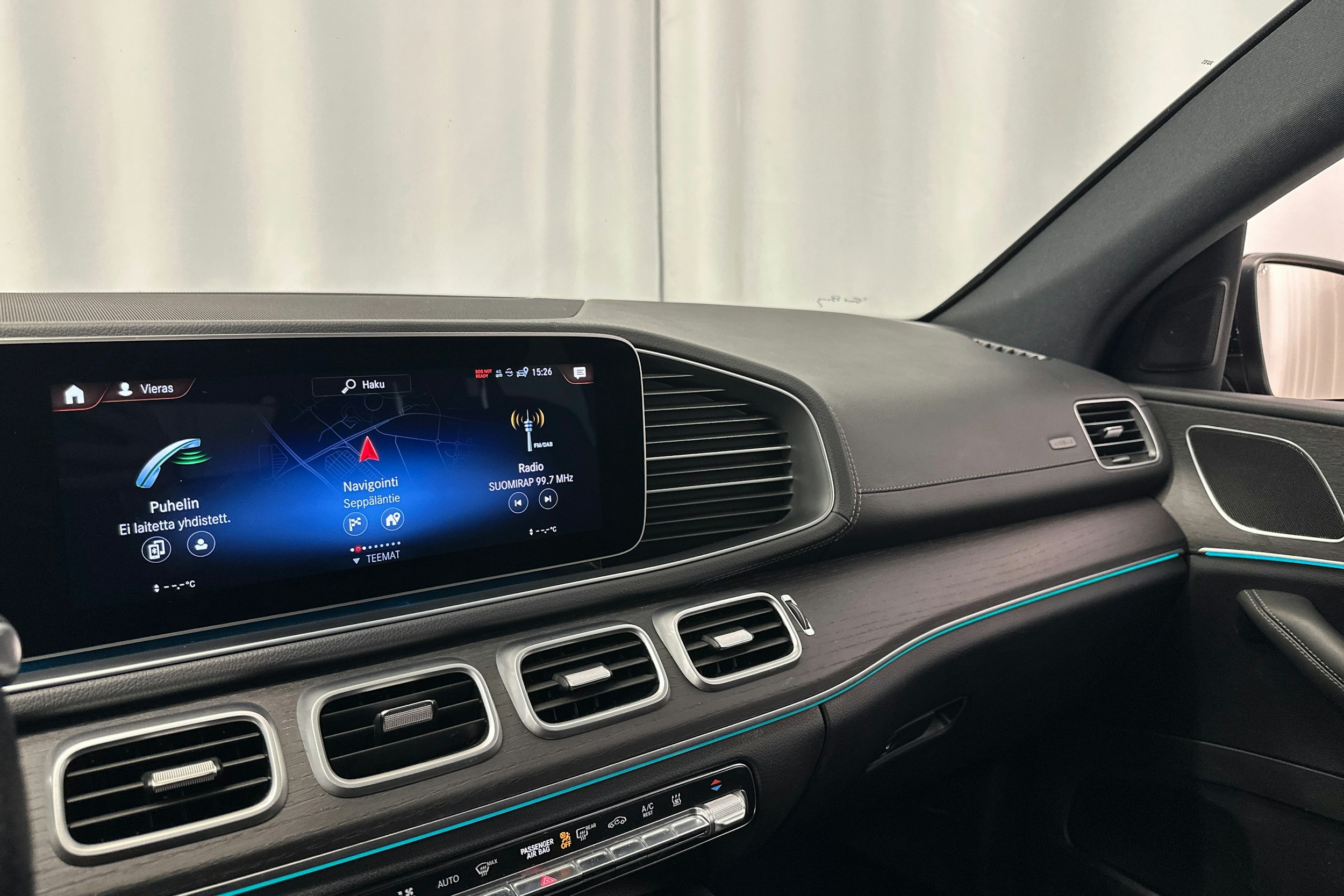met. vihreä Mercedes-Benz GLE 2021 kuva 28.