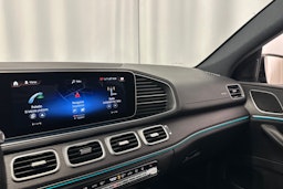 met. vihreä Mercedes-Benz GLE 2021 kuva 28.