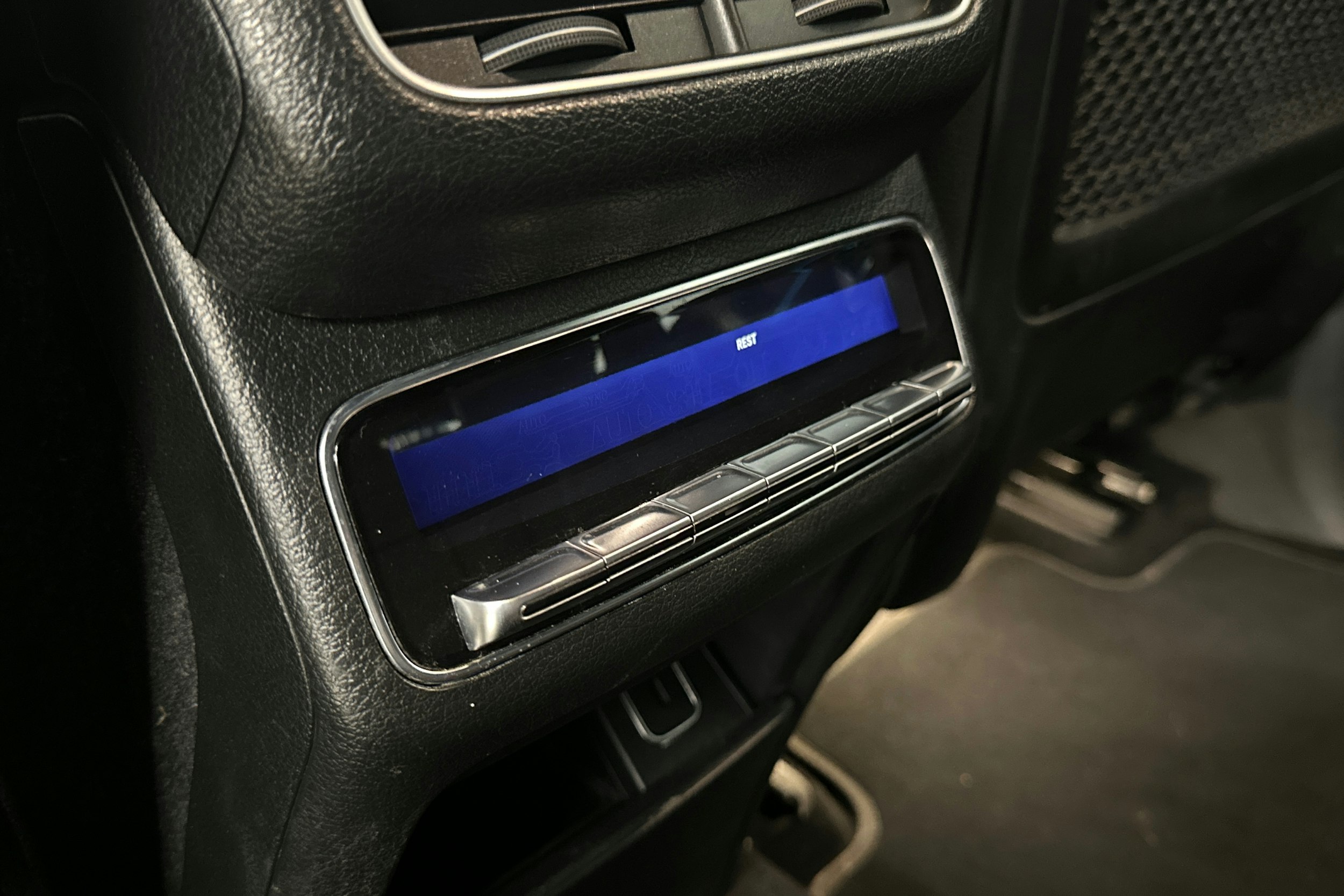 met. vihreä Mercedes-Benz GLE 2021 kuva 32.
