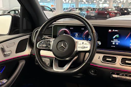 punainen Mercedes-Benz GLE 2021 kuva 12.