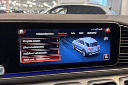 punainen Mercedes-Benz GLE 2021 kuva 27.