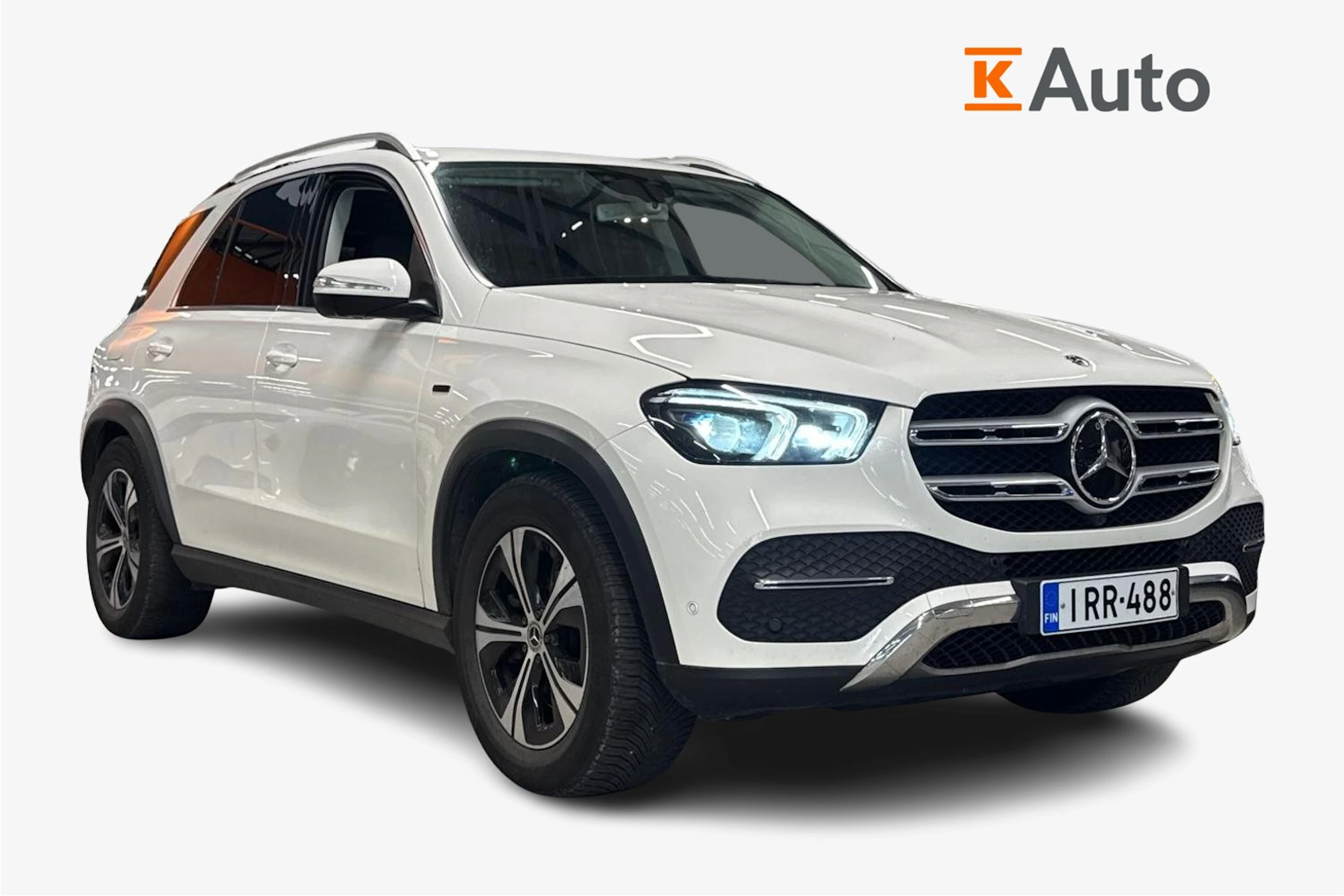 valkoinen Mercedes-Benz GLE 2021 kuva 1.