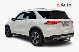valkoinen Mercedes-Benz GLE 2021 kuva 2.
