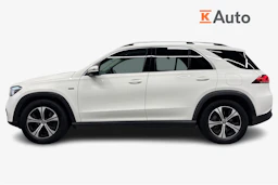 valkoinen Mercedes-Benz GLE 2021 kuva 5.