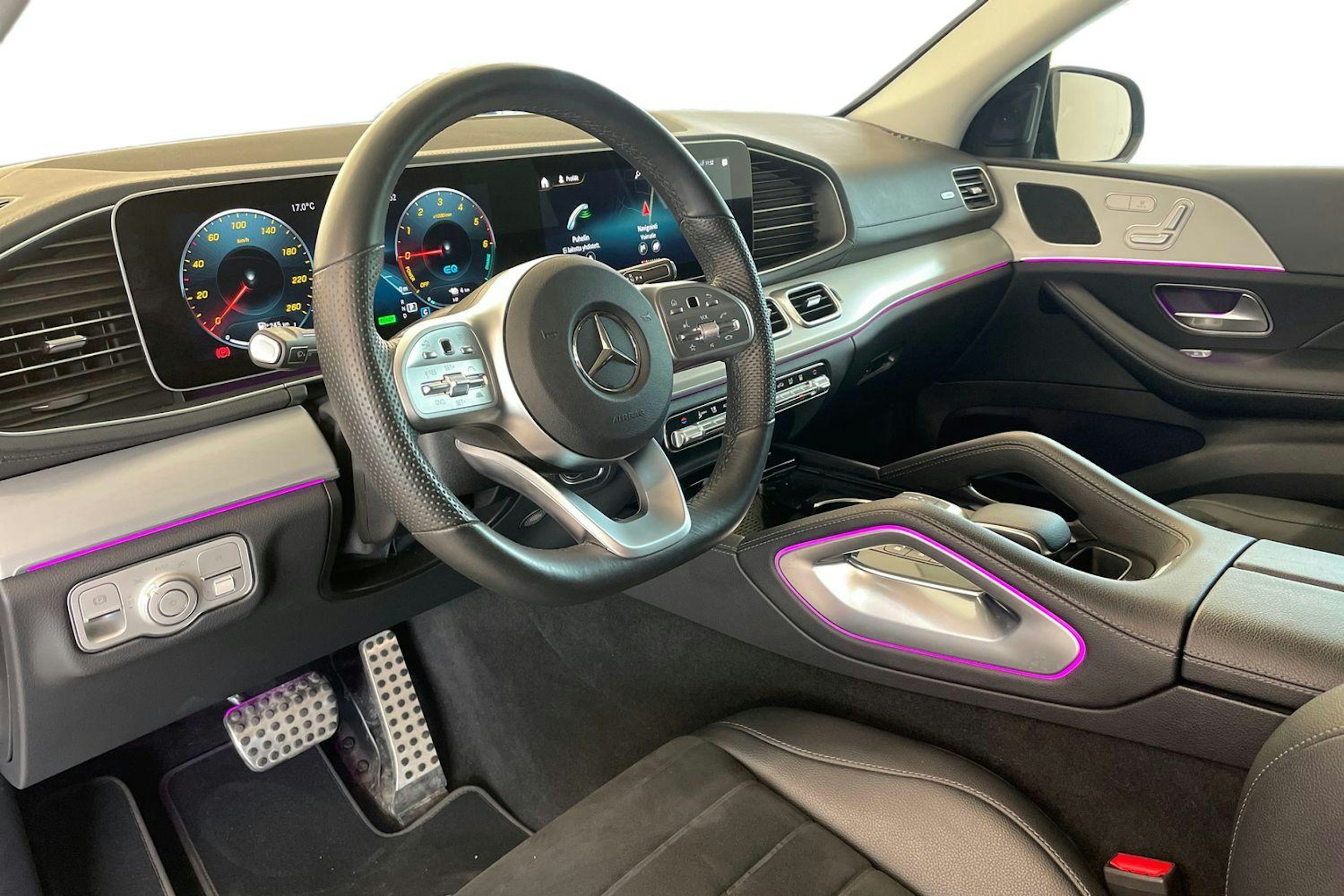 Sininen Mercedes-Benz GLE 2021 kuva 7.
