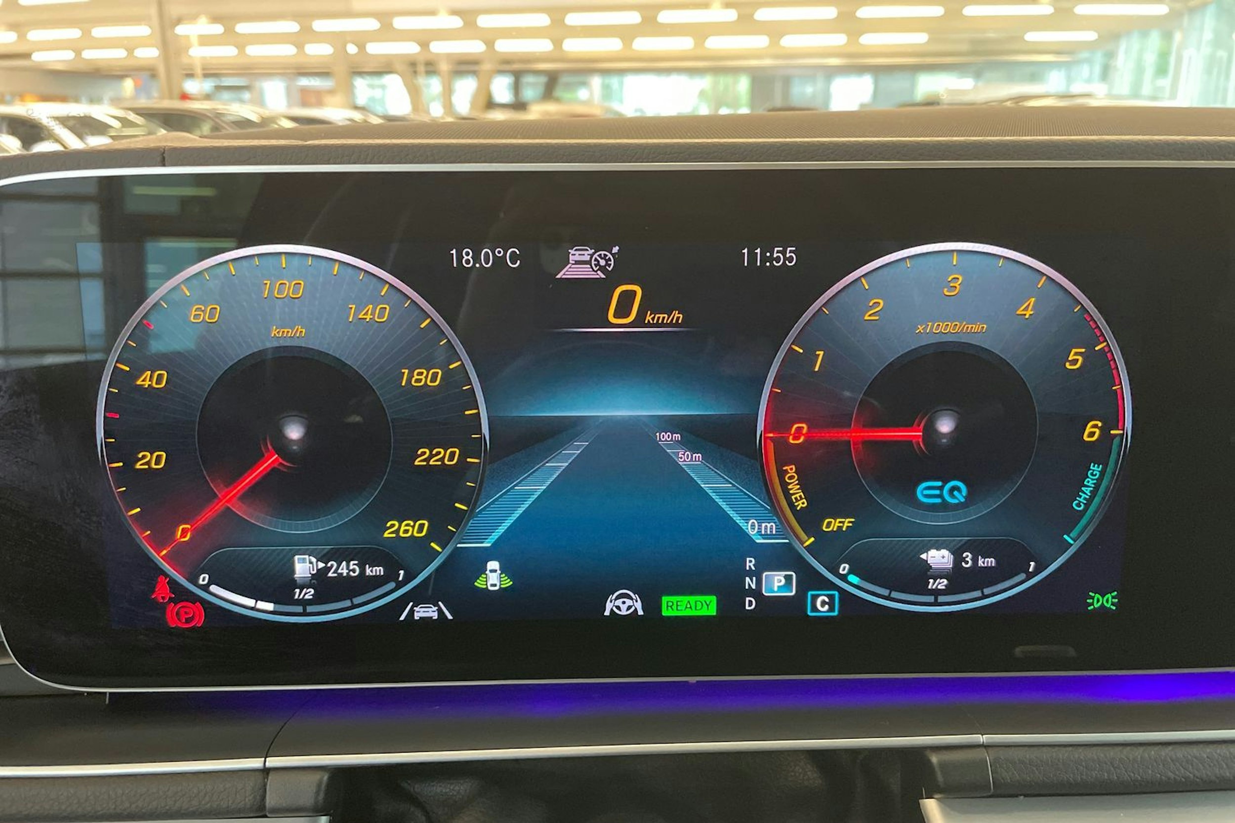Sininen Mercedes-Benz GLE 2021 kuva 14.