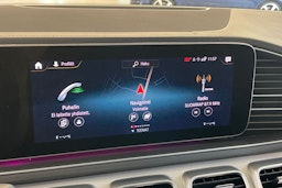 Sininen Mercedes-Benz GLE 2021 kuva 17.