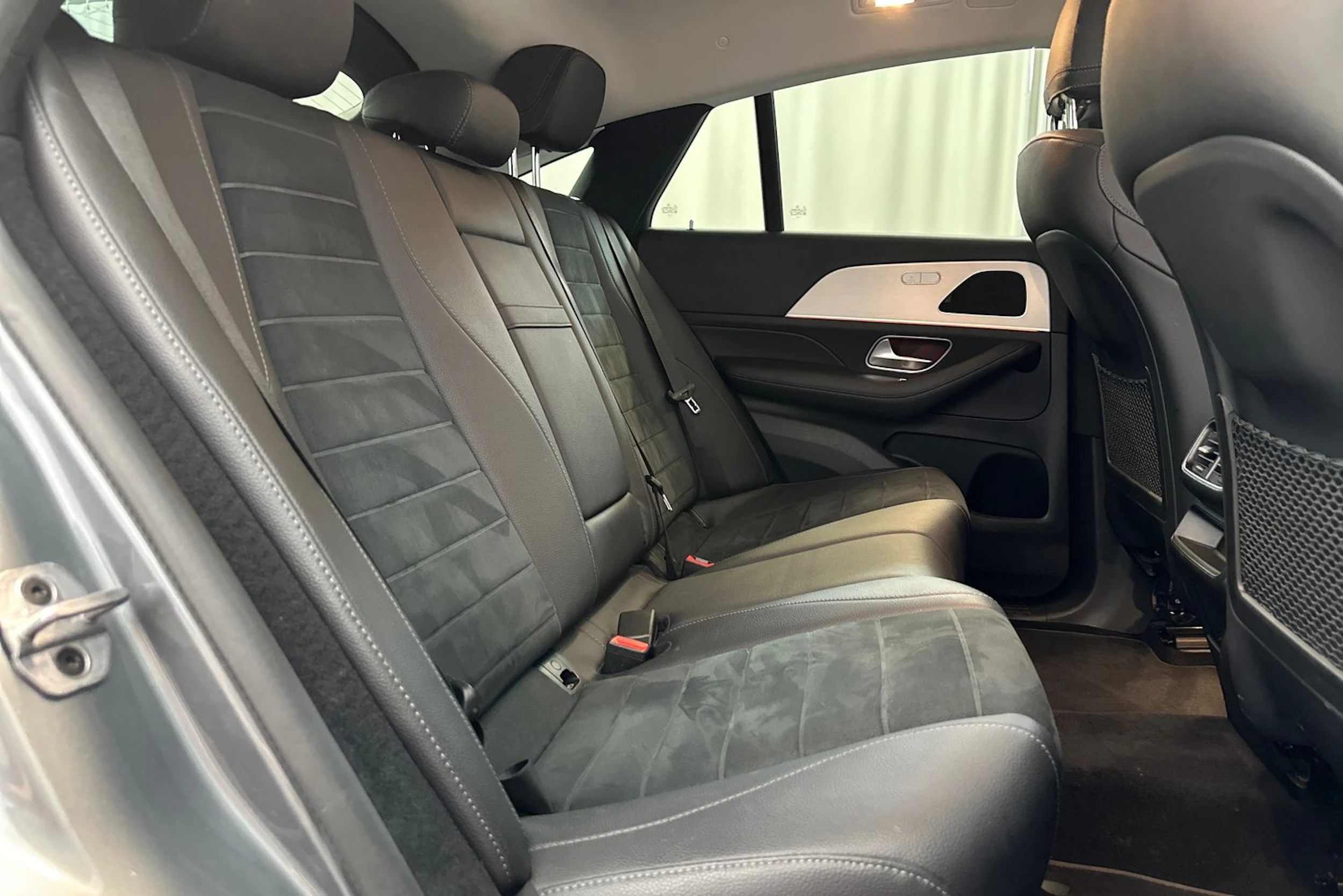 harmaa Mercedes-Benz GLE 2021 kuva 10.