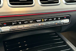 harmaa Mercedes-Benz GLE 2021 kuva 22.