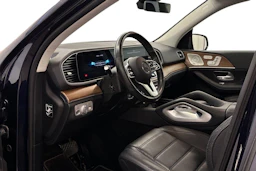 sininen Mercedes-Benz GLE 2022 kuva 8.