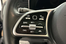 sininen Mercedes-Benz GLE 2022 kuva 18.