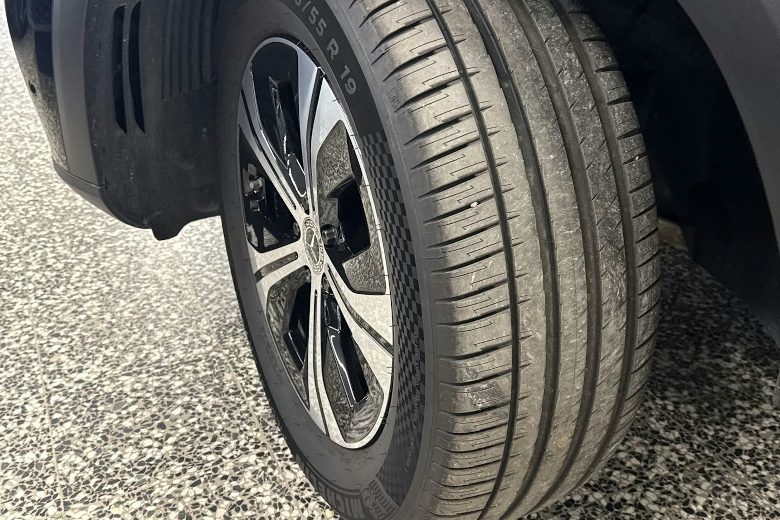 vihreä Mercedes-Benz GLE 2022 kuva 46.