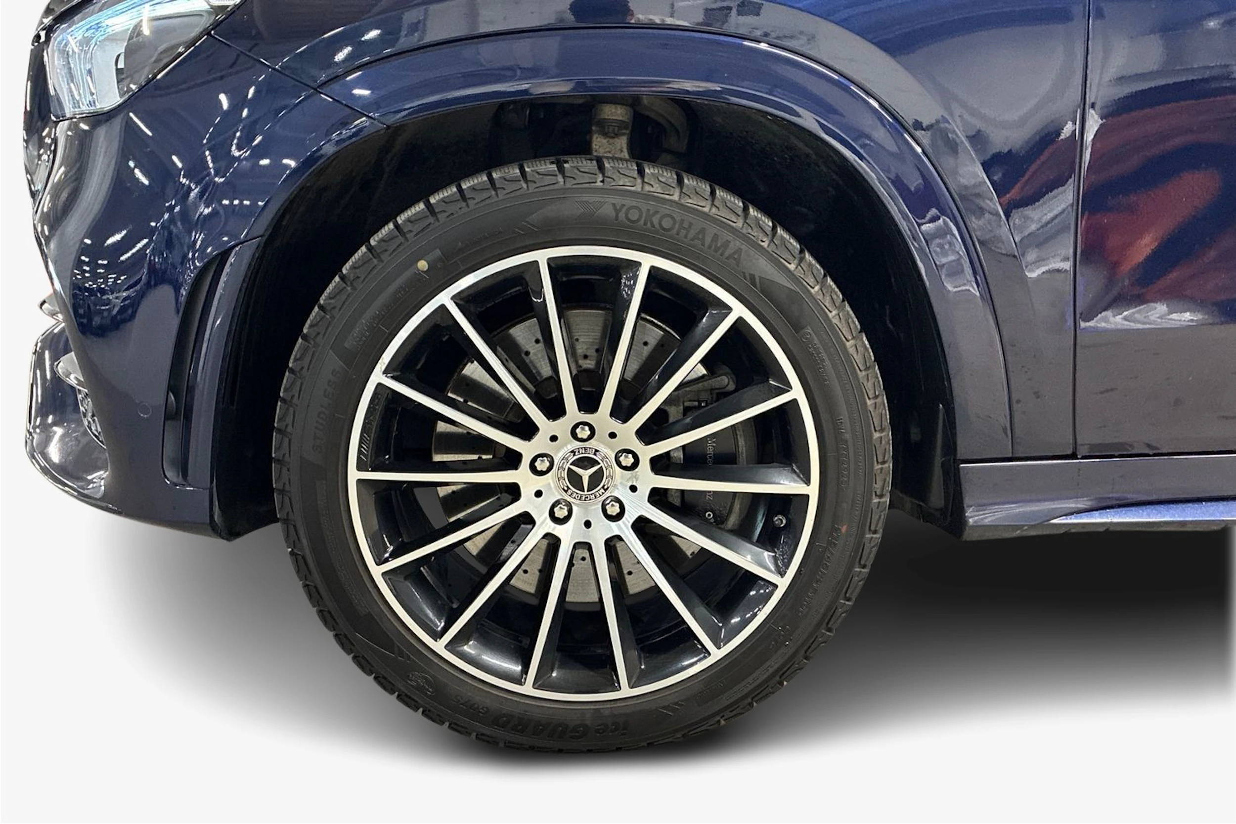 sininen Mercedes-Benz GLE 2022 kuva 9.