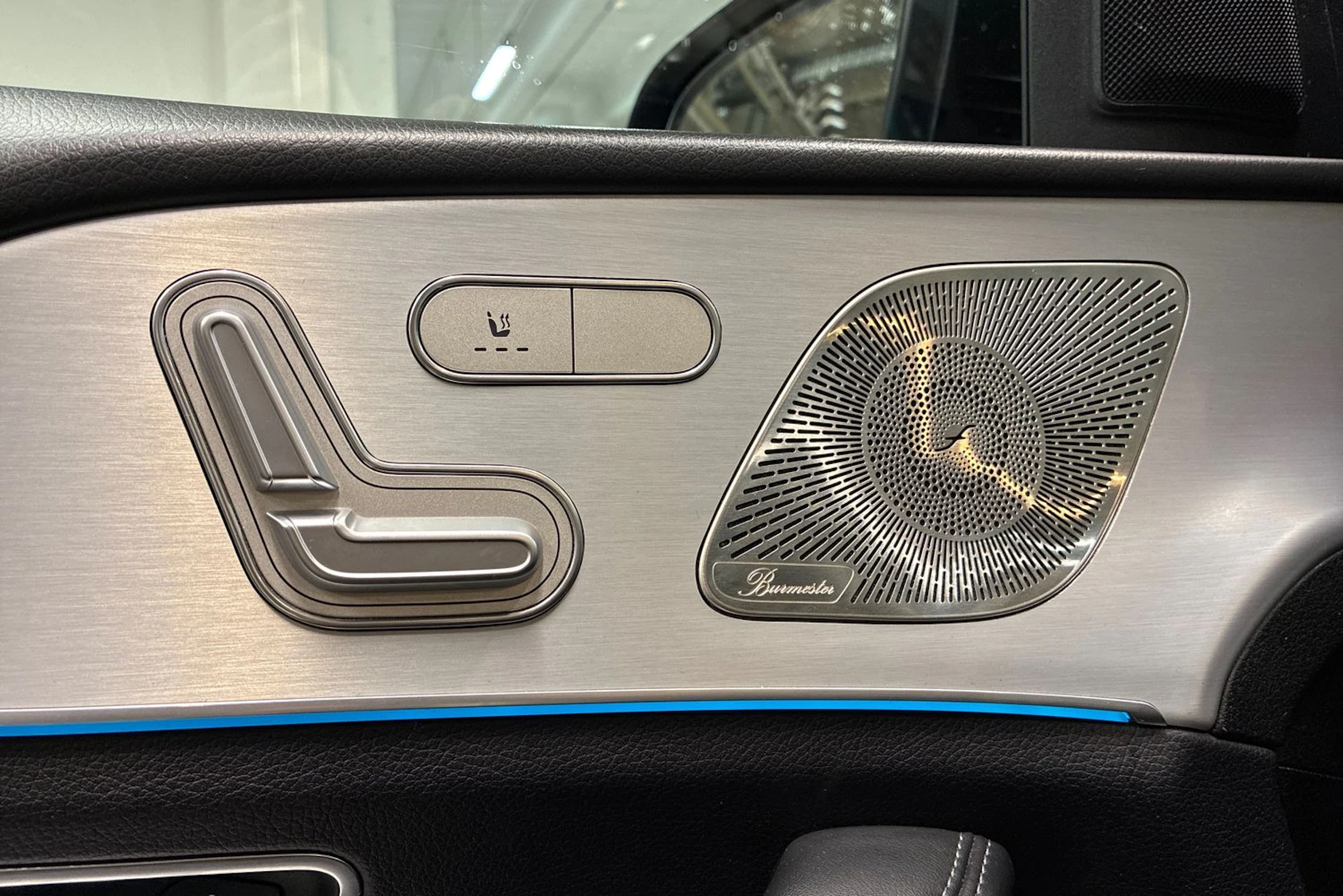 sininen Mercedes-Benz GLE 2022 kuva 17.