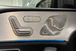 sininen Mercedes-Benz GLE 2022 kuva 17.