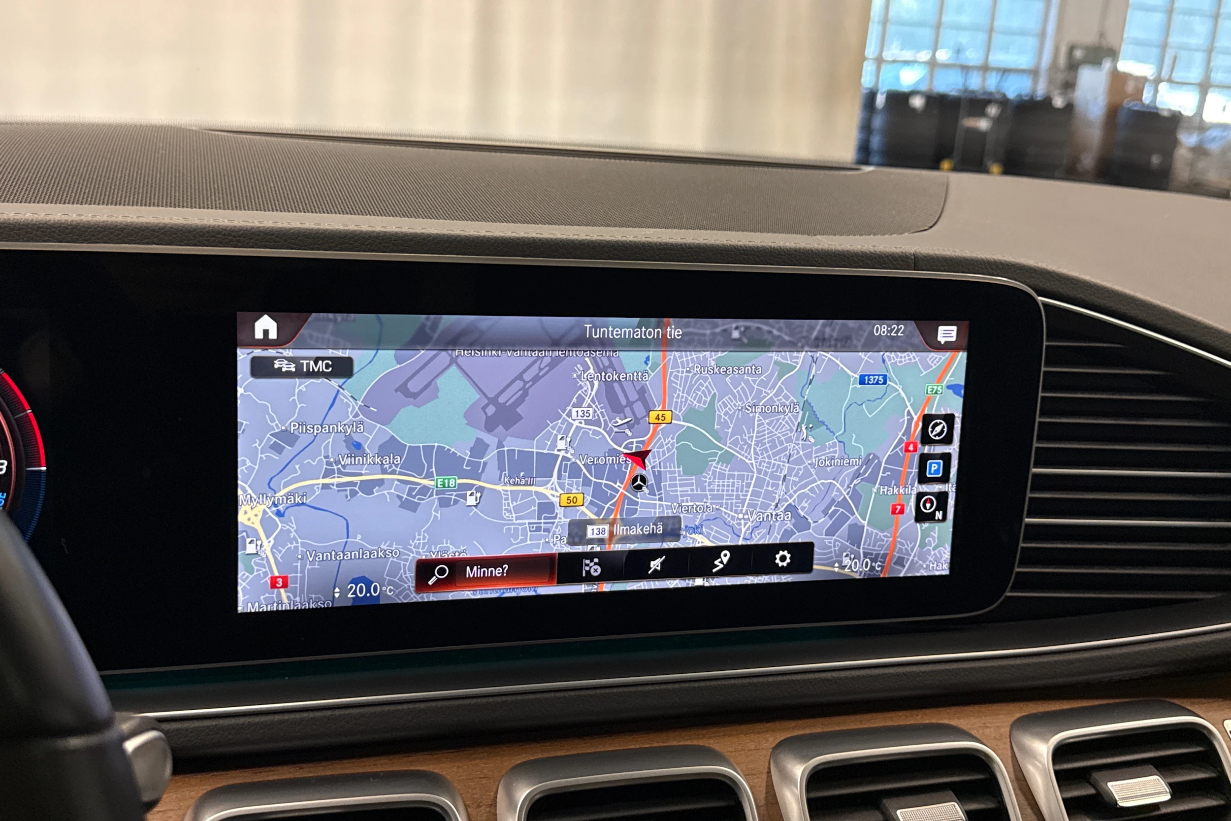 valkoinen Mercedes-Benz GLE 2022 kuva 17.