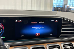 valkoinen Mercedes-Benz GLE 2022 kuva 20.