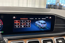 valkoinen Mercedes-Benz GLE 2022 kuva 21.