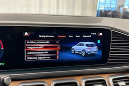 valkoinen Mercedes-Benz GLE 2022 kuva 23.