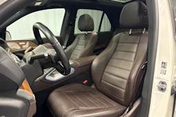 valkoinen Mercedes-Benz GLE 2022 kuva 30.