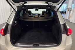 valkoinen Mercedes-Benz GLE 2022 kuva 34.