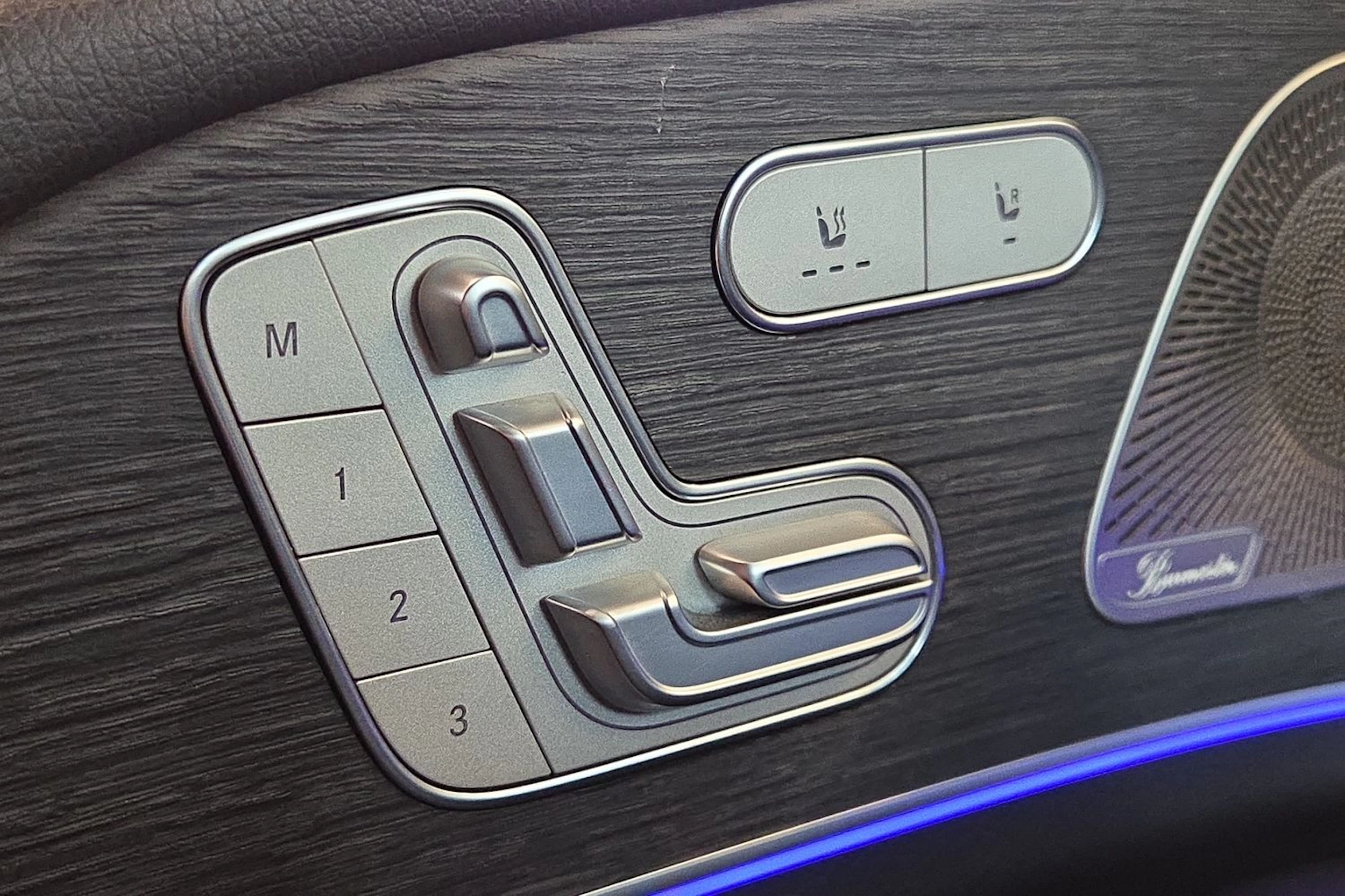 Vihreä Mercedes-Benz GLE 2022 kuva 26.