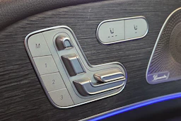 Vihreä Mercedes-Benz GLE 2022 kuva 26.