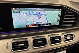 valkoinen Mercedes-Benz GLE 2022 kuva 18.