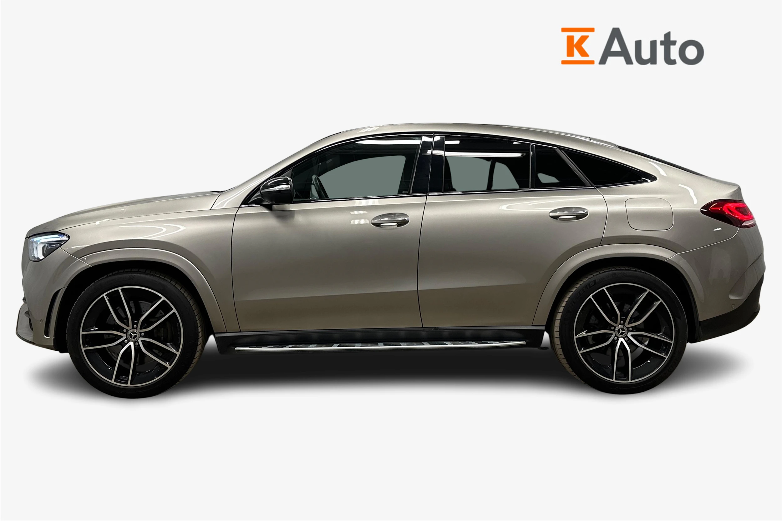 harmaa Mercedes-Benz GLE 2022 kuva 7.