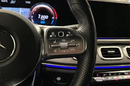 harmaa Mercedes-Benz GLE 2022 kuva 16.