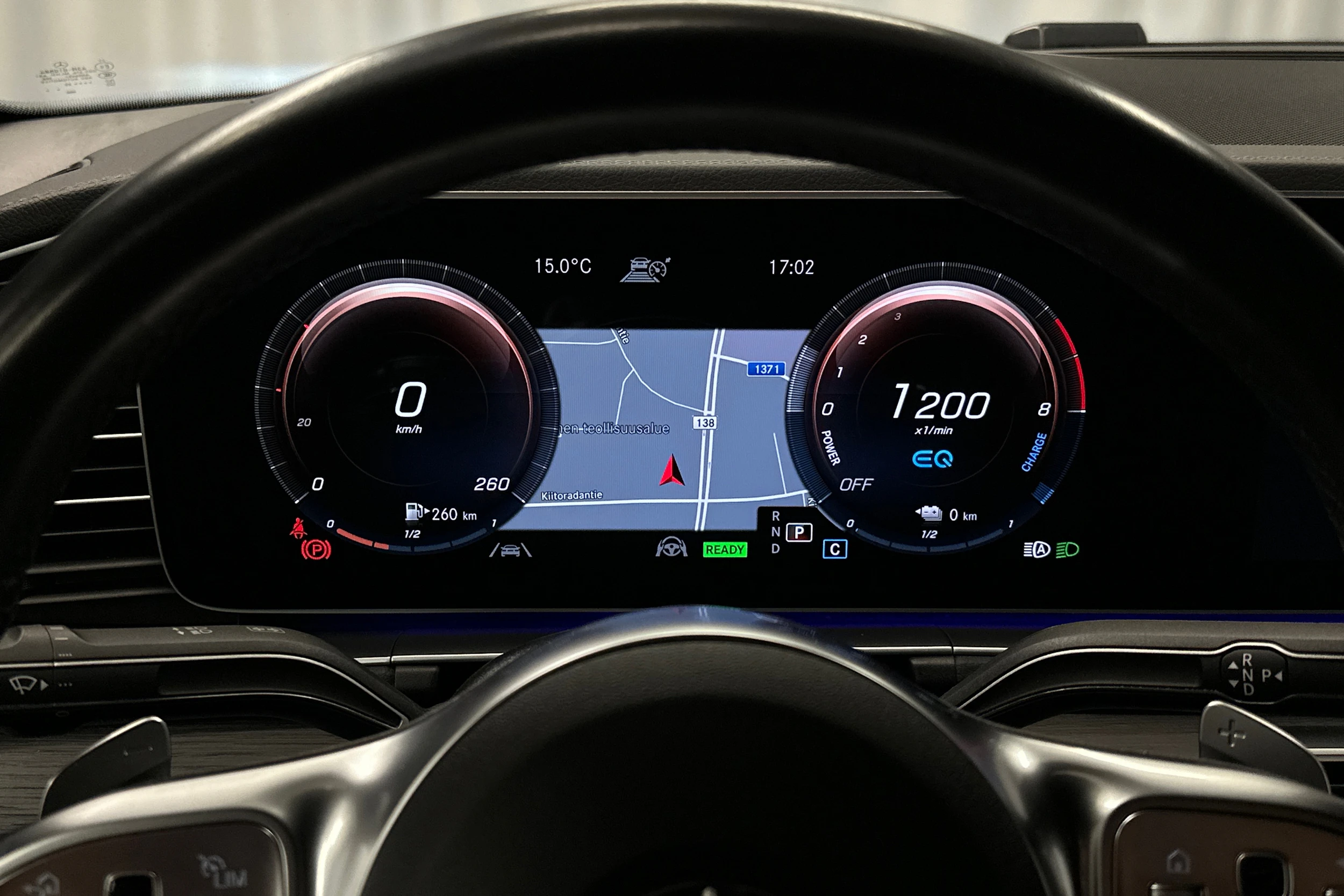 harmaa Mercedes-Benz GLE 2022 kuva 17.