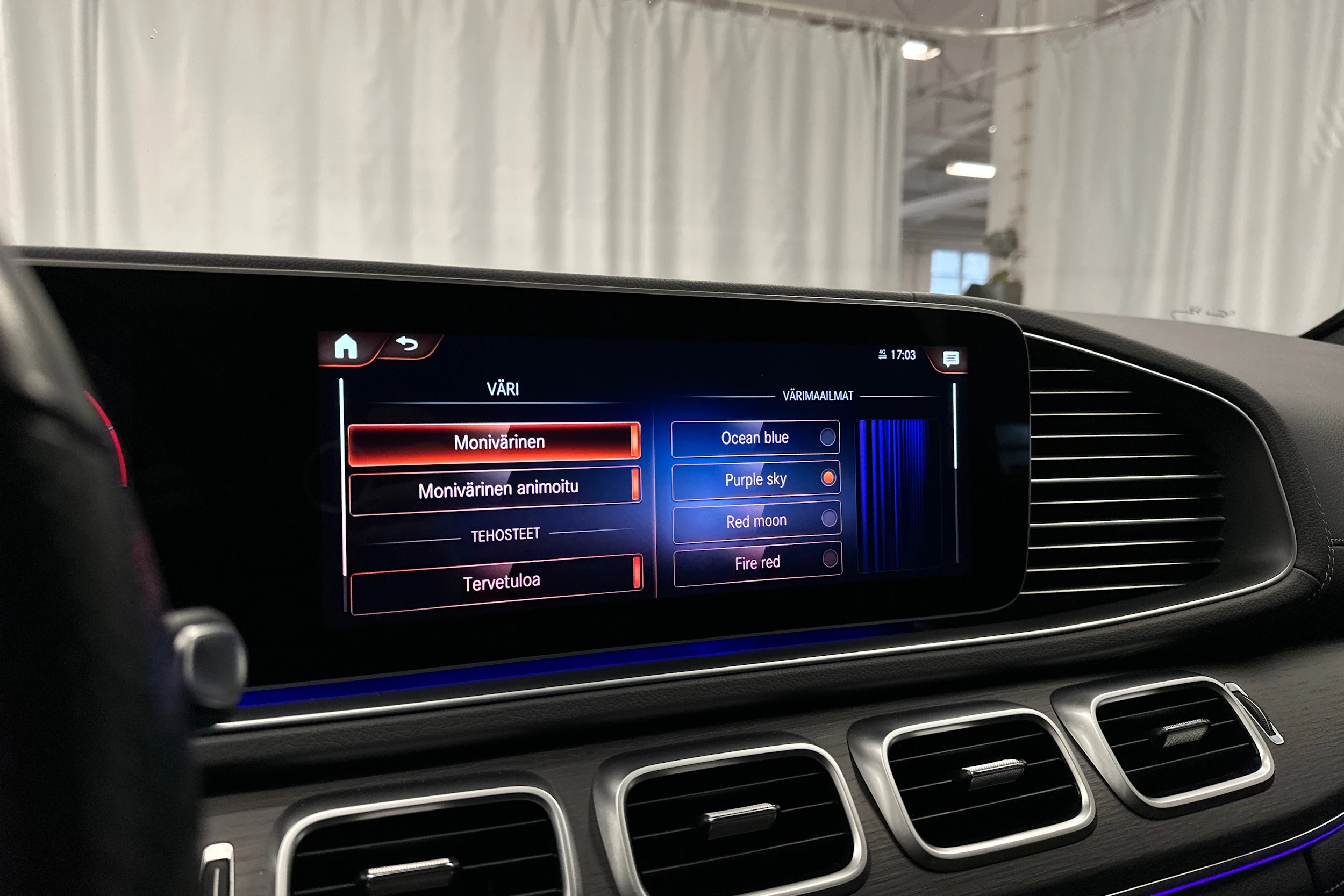 harmaa Mercedes-Benz GLE 2022 kuva 21.