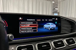 harmaa Mercedes-Benz GLE 2022 kuva 24.