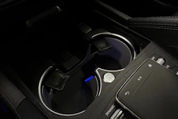 harmaa Mercedes-Benz GLE 2022 kuva 27.