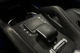 harmaa Mercedes-Benz GLE 2022 kuva 28.