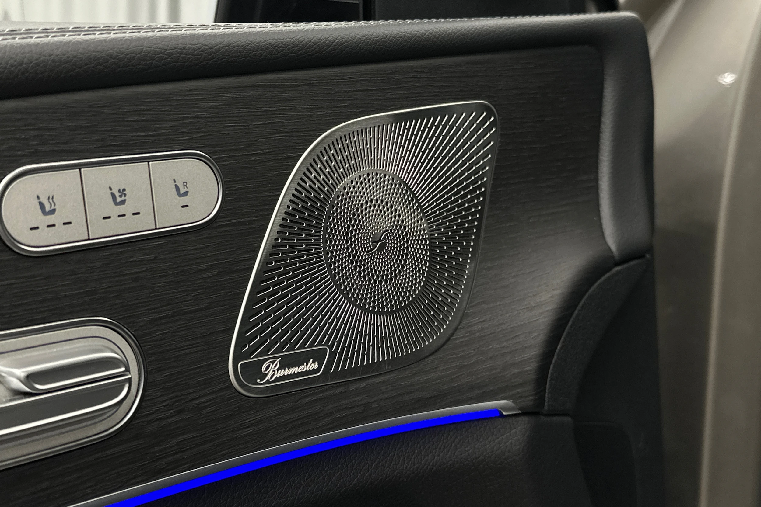 harmaa Mercedes-Benz GLE 2022 kuva 31.