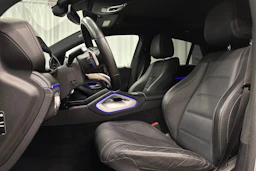 harmaa Mercedes-Benz GLE 2022 kuva 32.