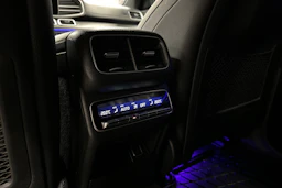 harmaa Mercedes-Benz GLE 2022 kuva 33.