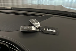 harmaa Mercedes-Benz GLE 2022 kuva 38.