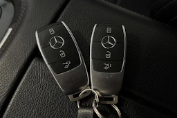 musta Mercedes-Benz GLE 2022 kuva 30.