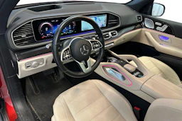 punainen Mercedes-Benz GLE 2022 kuva 3.