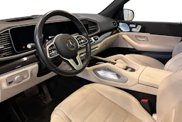 punainen Mercedes-Benz GLE 2022 kuva 8.