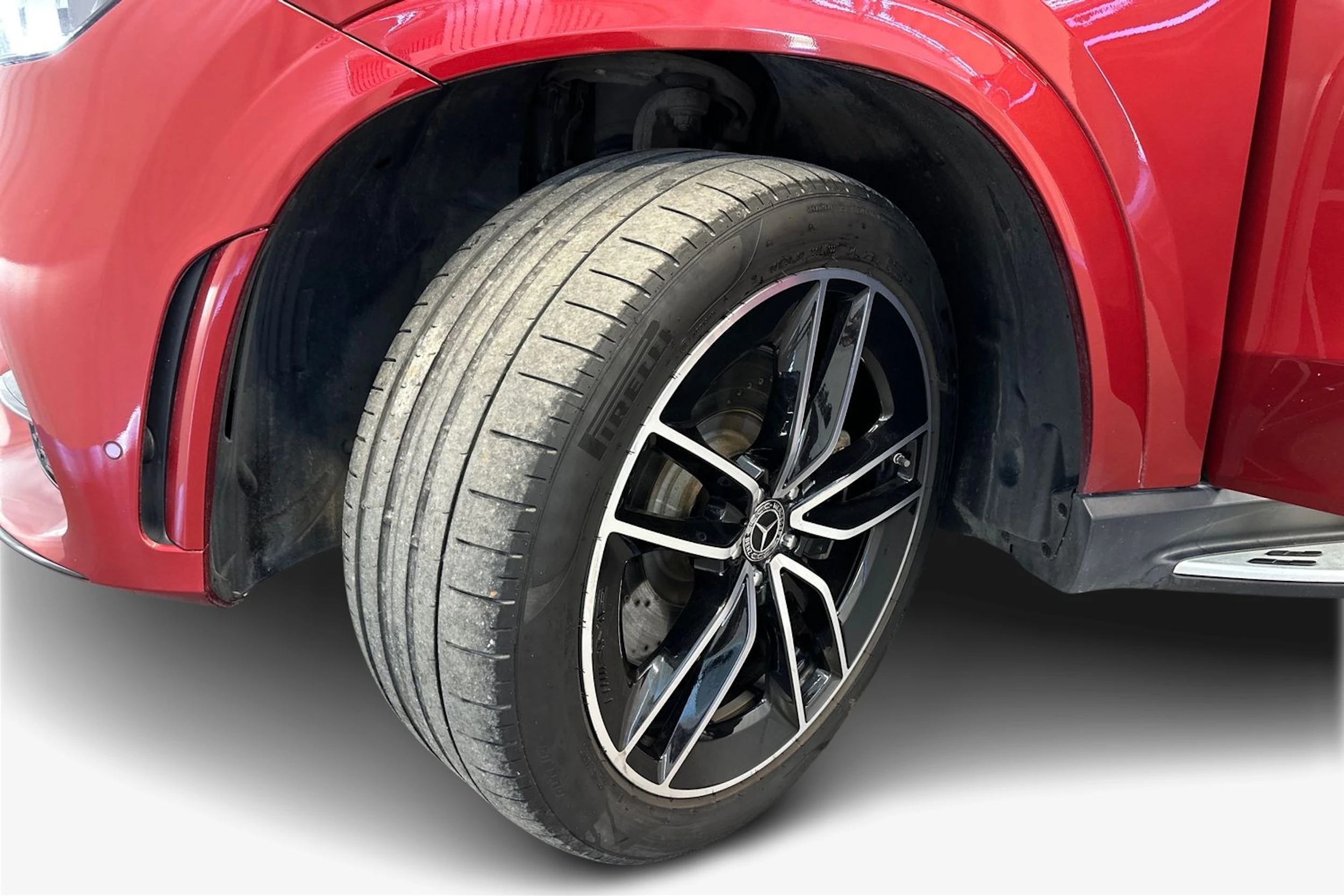 punainen Mercedes-Benz GLE 2022 kuva 12.