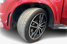 punainen Mercedes-Benz GLE 2022 kuva 12.