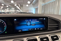 musta Mercedes-Benz GLE 2022 kuva 38.